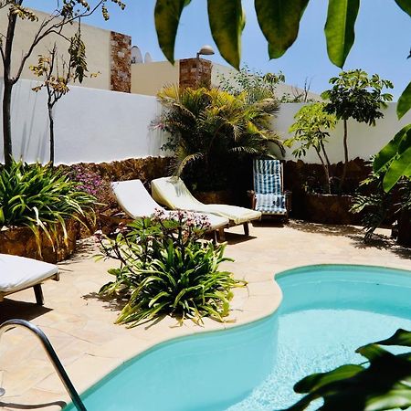 קורלחו Villa Beach Club מראה חיצוני תמונה